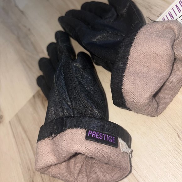 Vintage Prestige Black Genuine Leather Gloves with Stripe Detail - Picture 9 of 10